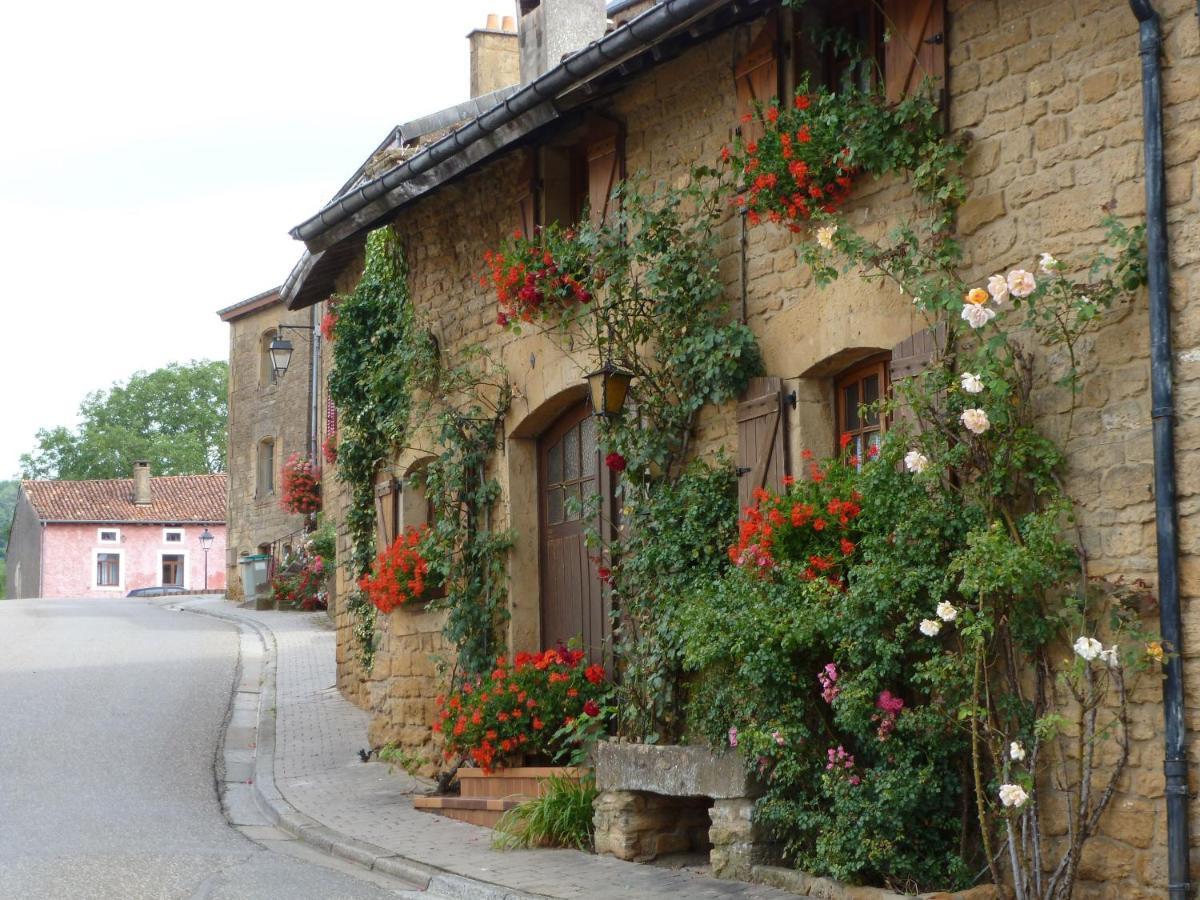 Chalet Des Marmottes Virton Bagian luar foto
